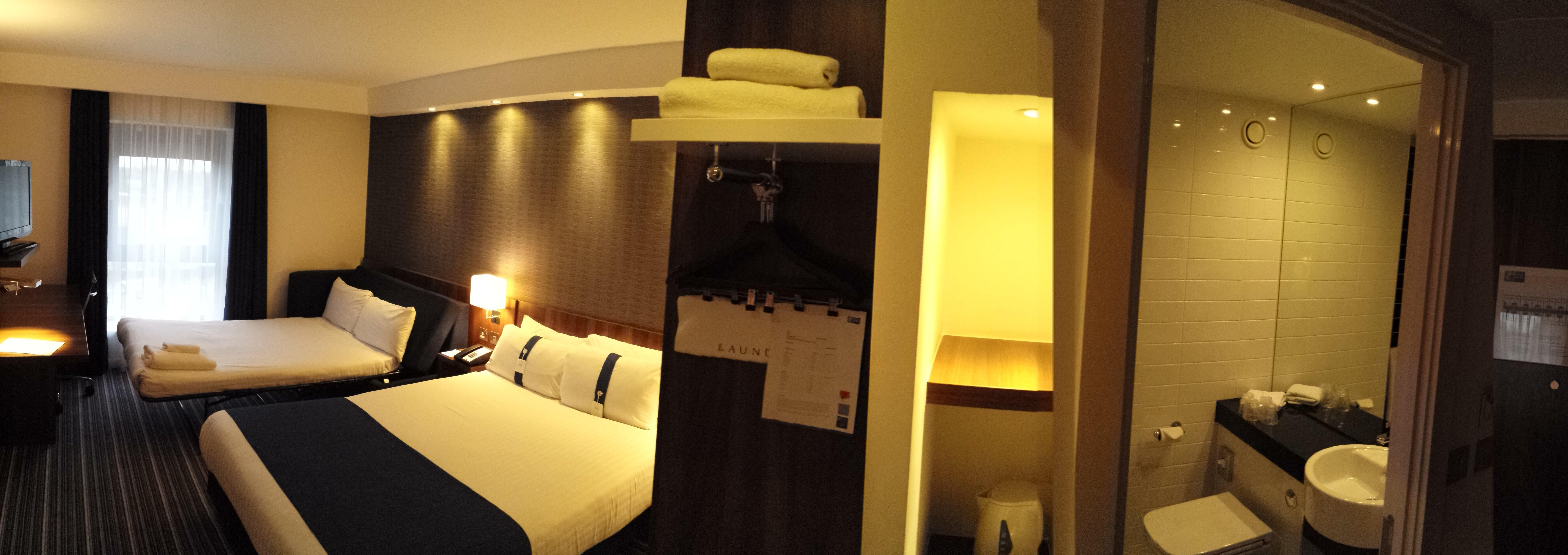 Holiday Inn Express Dunstable, An Ihg Hotel Екстериор снимка